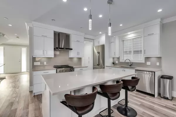 Port Moody, BC V3H 2X9,311 Avalon DR