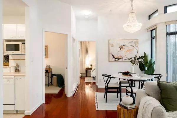 Burnaby, BC V5C 6P2,4425 Halifax ST #101