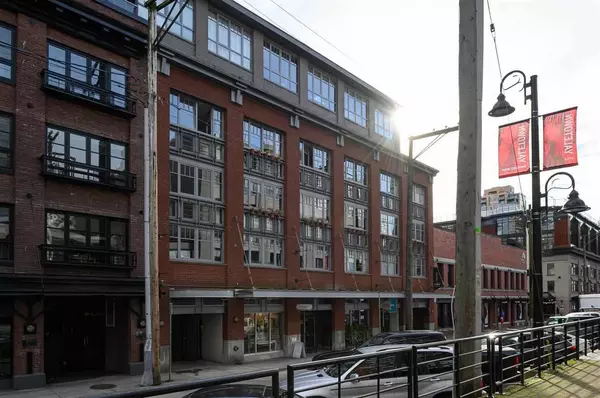 1072 Hamilton ST #306, Vancouver, BC V6B 2R9