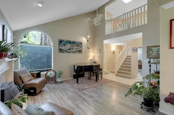 Surrey, BC V4N 3C8,9465 164 ST