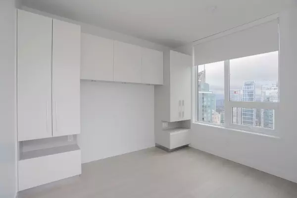 Burnaby, BC V5H 0K9,6537 Telford AVE #4001