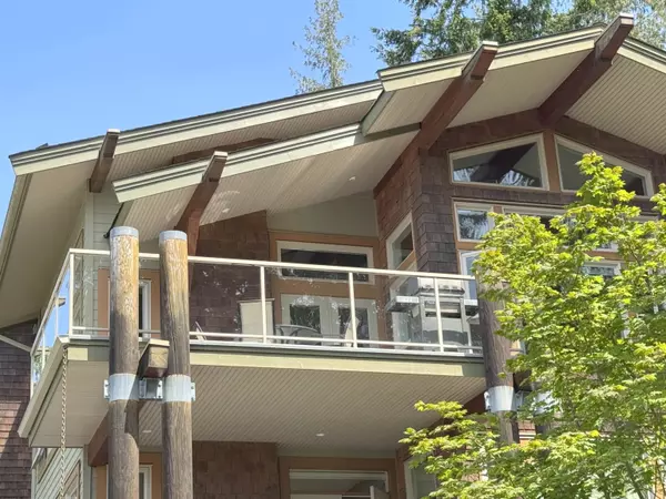 Madeira Park, BC V0N 2H0,12849 Lagoon RD #12B