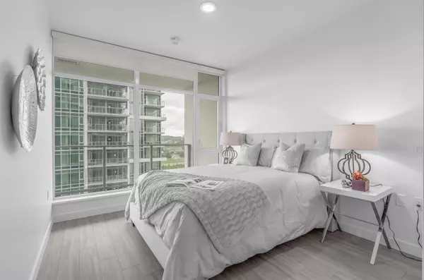 2311 Beta AVE #2702 Burnaby, BC V5C 0M1