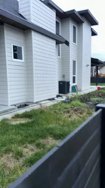 21010 119 AVE, Maple Ridge, BC V2X 7N7