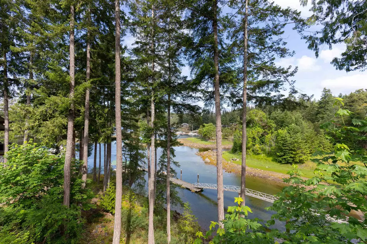 Madeira Park, BC V0N 2H0,12849 Lagoon RD #30B
