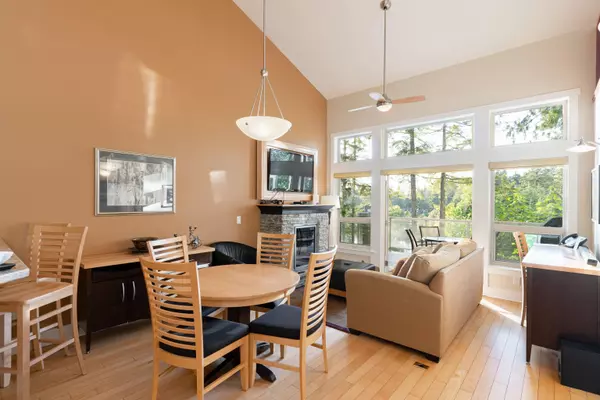 Madeira Park, BC V0N 2H0,12849 Lagoon RD #30B