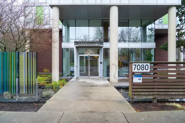 Richmond, BC V6Y 0B5,7080 No. 3 RD #711