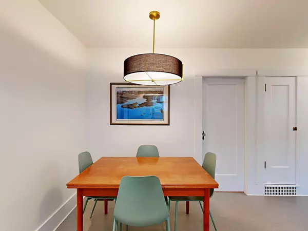 Vancouver, BC V5K 1H3,2640 Mcgill ST