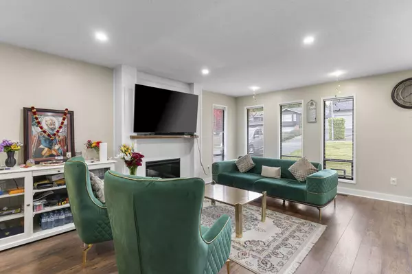 Langley, BC V3A 4W2,19745 48a AVE