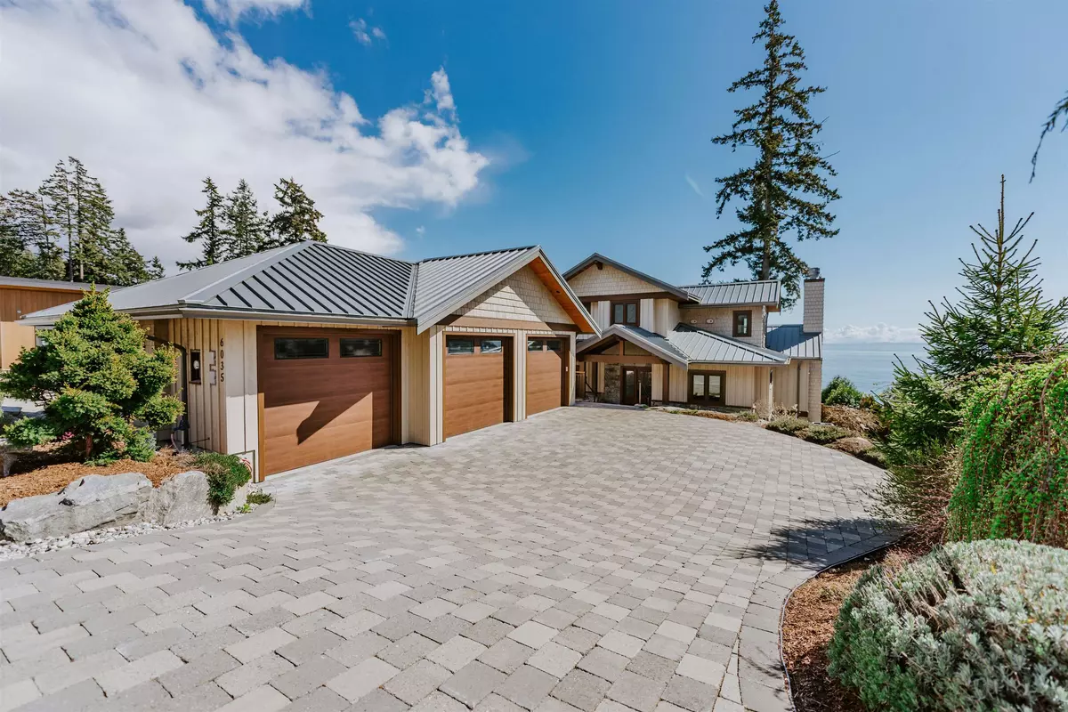 Sechelt, BC V7Z 0T8,6035 Silverstone LN