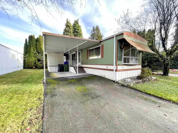 Surrey, BC V3W 5Y4,7790 King George BLVD #53