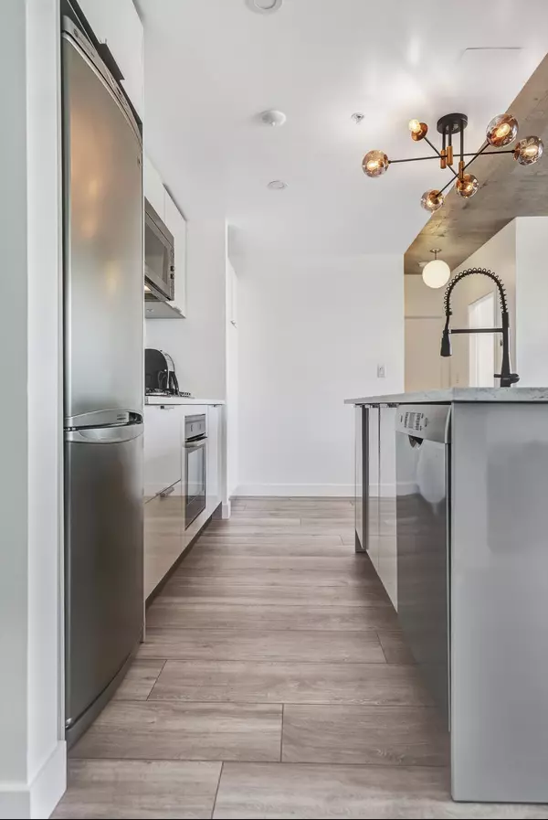 Vancouver, BC V6B 0G5,128 W Cordova ST #2401