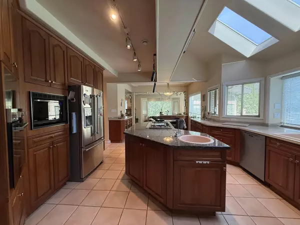 Coquitlam, BC V3J 2X8,1136 Smith AVE