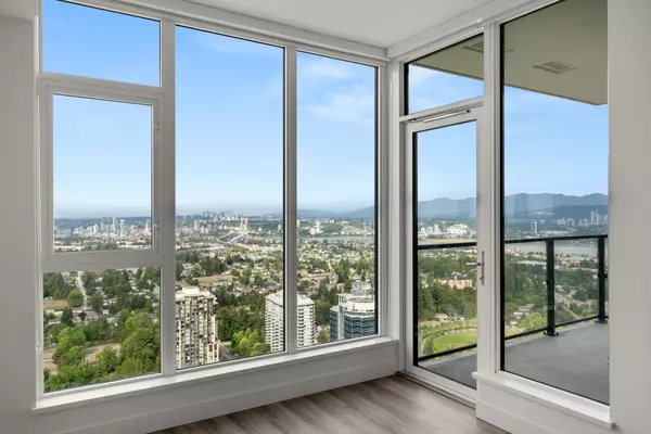 Surrey, BC V3T 0V4,10750 135a ST #3908