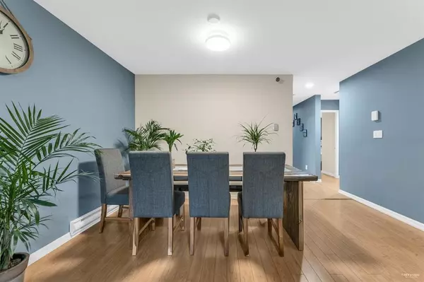 Surrey, BC V3V 5W3,9310 King George BLVD #104