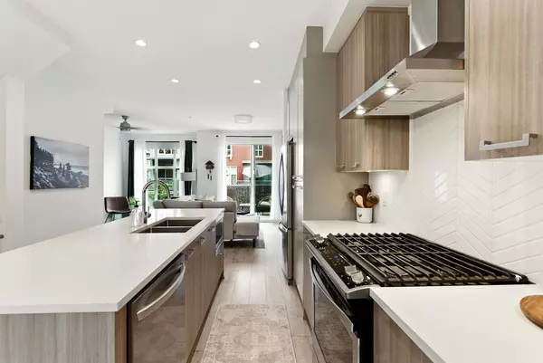 Maple Ridge, BC V2W 0K2,24076 112 AVE #99