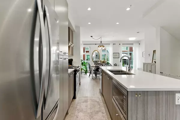 Maple Ridge, BC V2W 0K2,24076 112 AVE #99