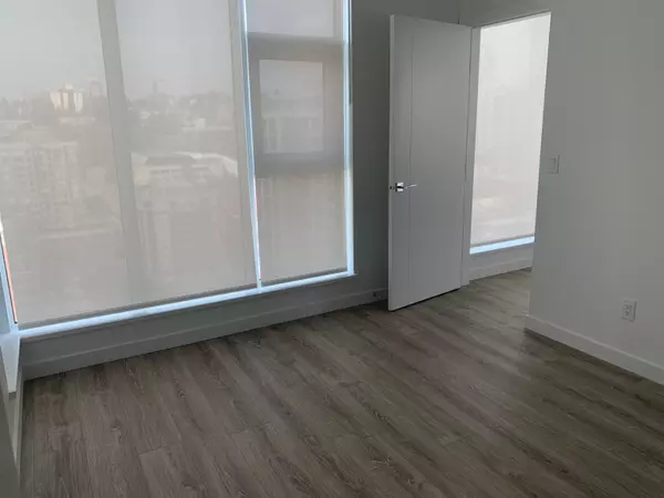 New Westminster, BC V3M 6Z6,680 Quayside DR #1604