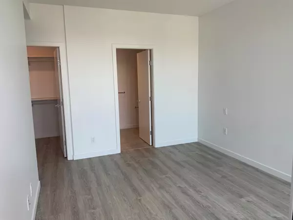 New Westminster, BC V3M 6Z6,680 Quayside DR #1604