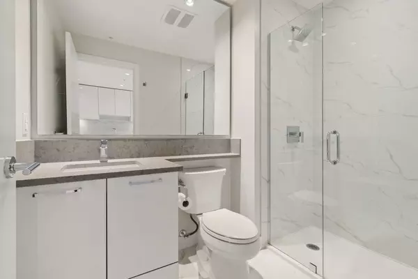 Burnaby, BC V5C 0L5,1788 Gilmore AVE #2202