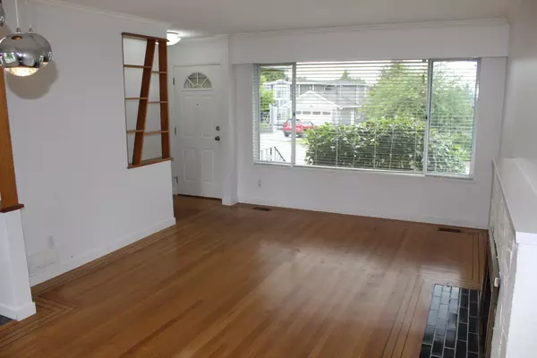 Surrey, BC V3V 2T4,9686 Princess DR #Upper