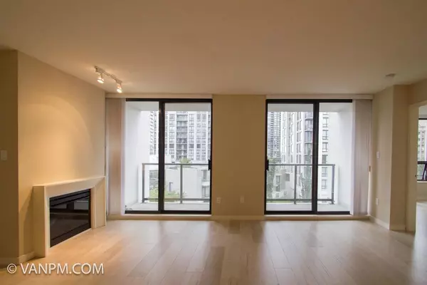 Coquitlam, BC V3B 0B3,2982 Burlington DR #601