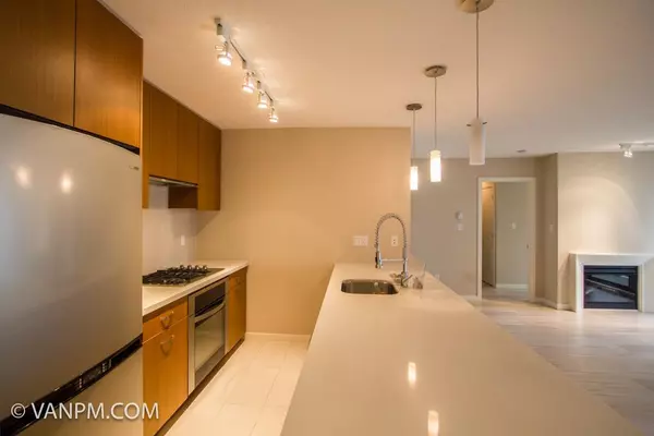 Coquitlam, BC V3B 0B3,2982 Burlington DR #601