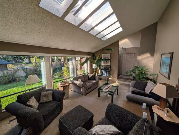 North Vancouver, BC V7K 1P6,1498 Chamberlain DR