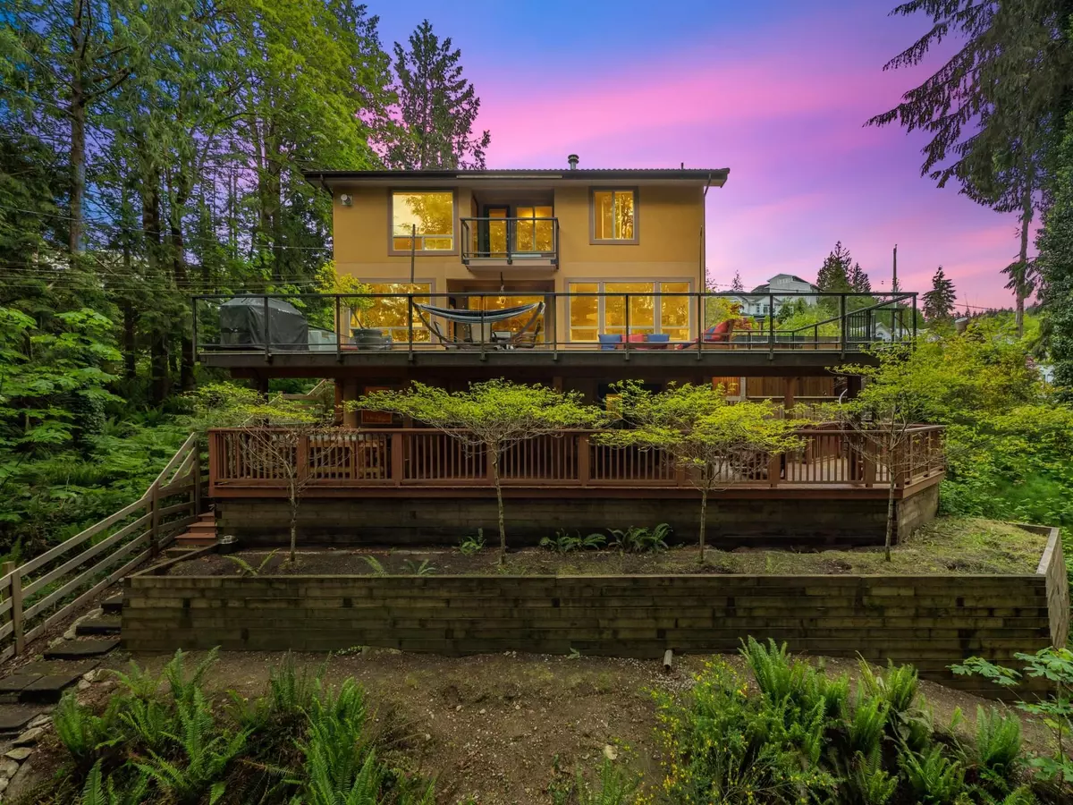 Sechelt, BC V7Z 0R3,5836 Marine WAY