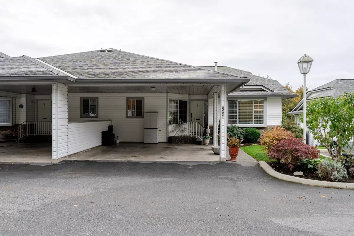 Abbotsford, BC V2S 7J9,3351 Horn ST #35