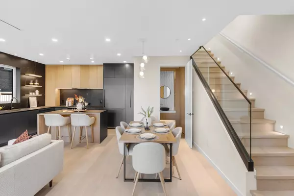 Vancouver, BC V6K 2X2,2764 W 14th AVE #1