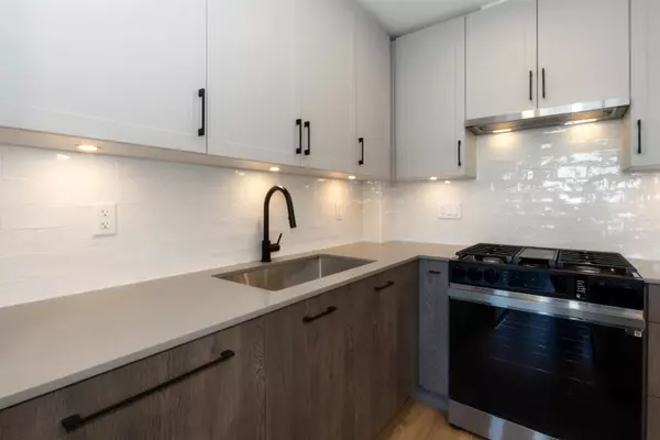 Langley, BC V4W 0E3,27215 Aldergrove Town Centre DR #302