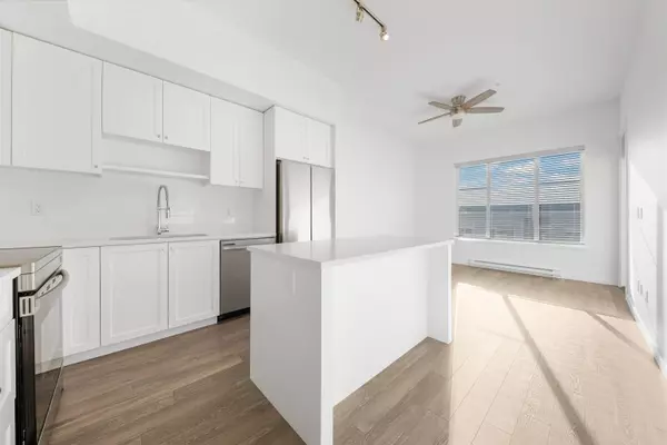 Surrey, BC V4N 6X4,15858 Fraser HWY #614