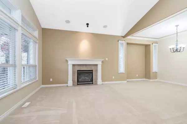 Surrey, BC V4N 5K2,18870 69a AVE