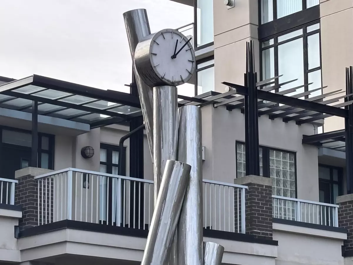 North Vancouver, BC V7M 3N9,175 W 1st ST #902