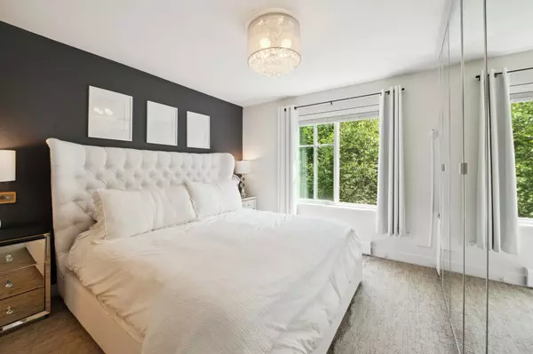 15588 32 AVE #94 Surrey, BC V3Z 0G3