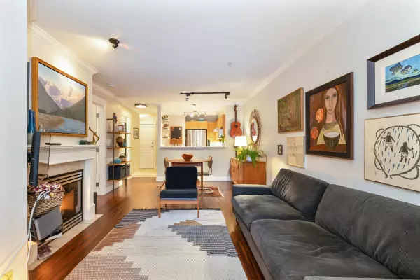 Vancouver, BC V6R 4R9,3333 W 4th AVE #209