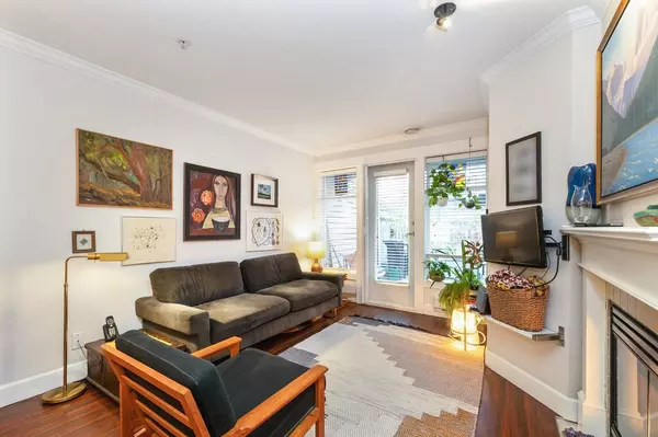 Vancouver, BC V6R 4R9,3333 W 4th AVE #209