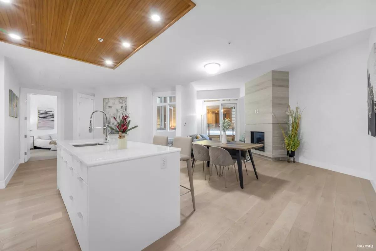 West Vancouver, BC V7W 2B2,6699 Nelson AVE #101