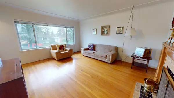 Vancouver, BC V5P 1E4,1641 E 37th AVE