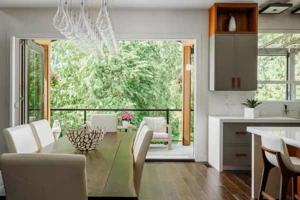 Maple Ridge, BC V2W 0H1,10043 246b ST