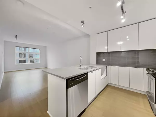 Burnaby, BC V5A 0E4,9168 Slopes Mews #4xx