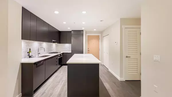 Richmond, BC V6X 0V4,9233 Odlin RD #115