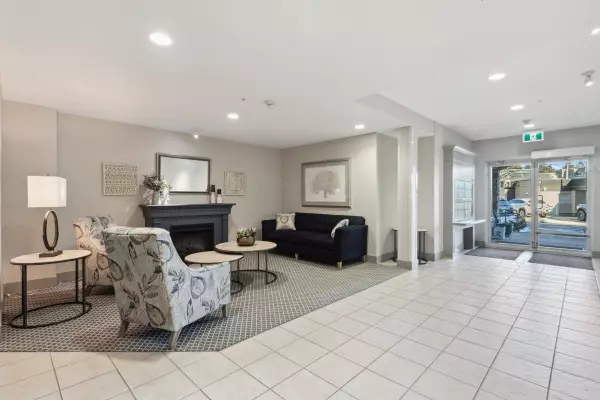 North Vancouver, BC V7R 4X6,3151 Connaught CRES #306