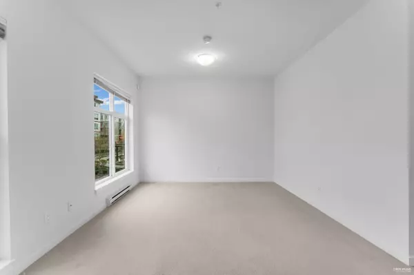 Surrey, BC V3T 0G2,13728 108 AVE #303