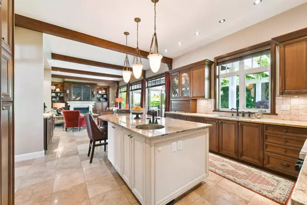 Surrey, BC V4P 3M4,14353 33 AVE