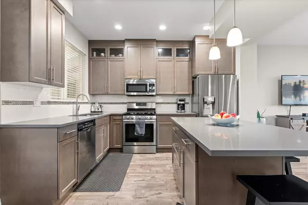 6026 Lindeman ST #4 Chilliwack, BC V2R 0W1