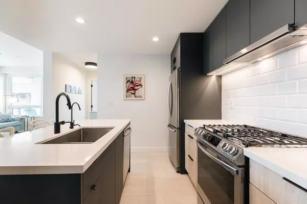 3038 St George ST #315, Port Moody, BC V3H 0L3