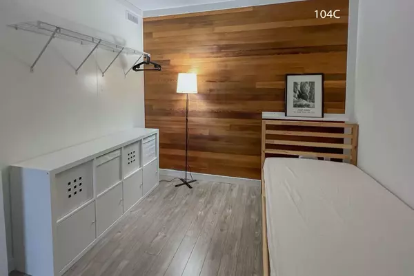 Burnaby, BC V5B 1R1,5340 Hastings ST #104