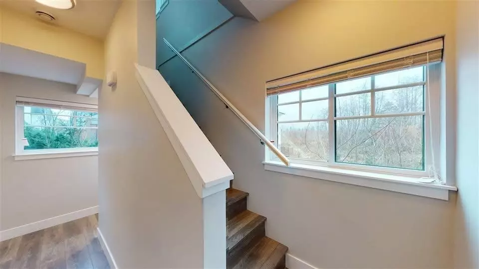 5188 Savile ROW #7, Burnaby, BC V5E 0C3